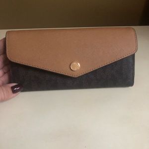 Michael Kors wallet